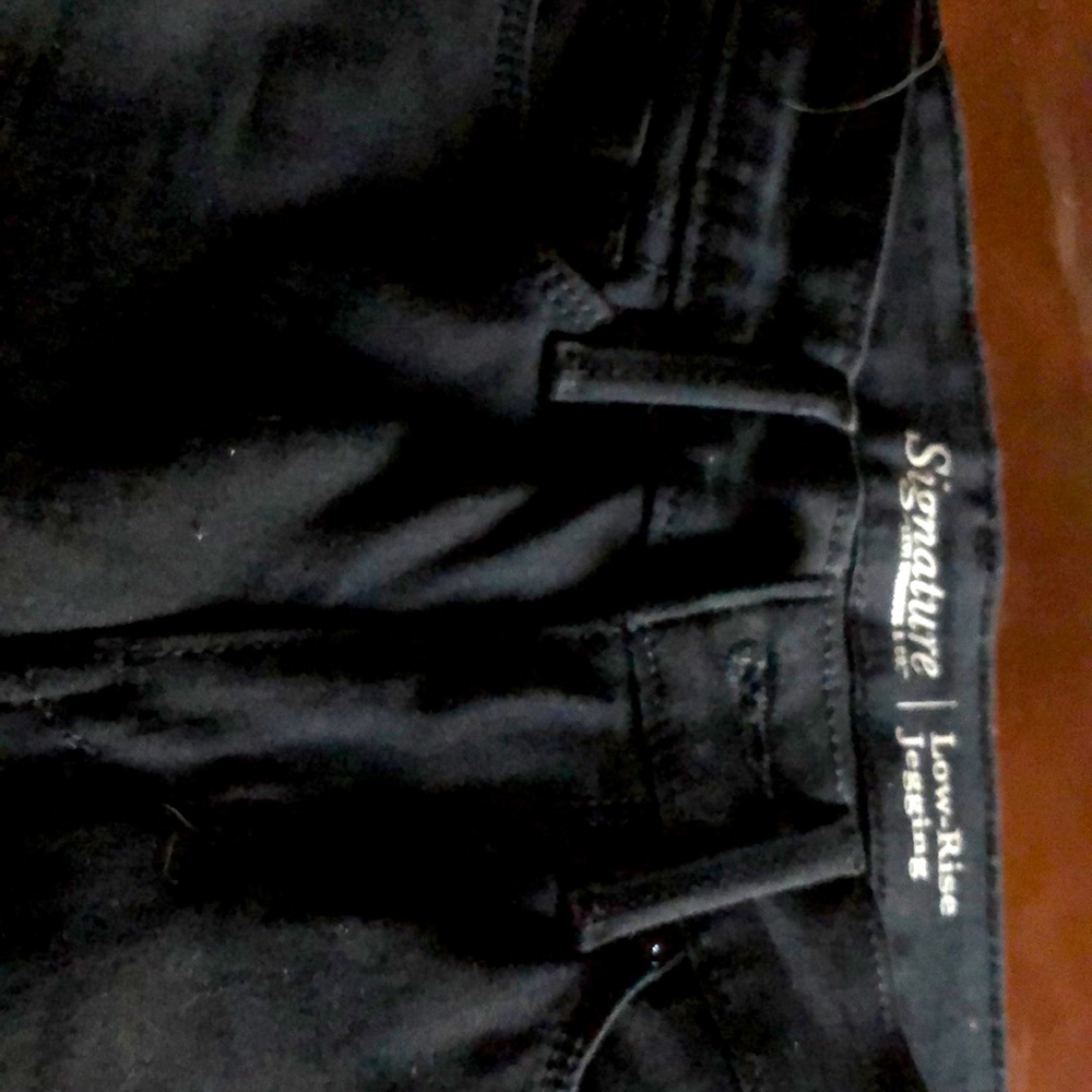 Signature Levi jegging low rise long Blacl